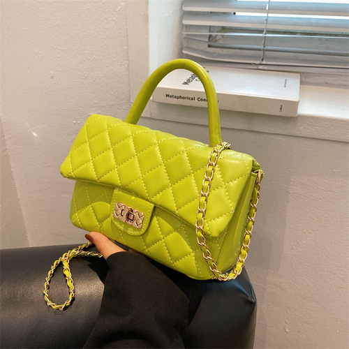 Diamond embroidery small bag for women  early autumn new fashion chain crossbody bag popular texture handheld small square bag