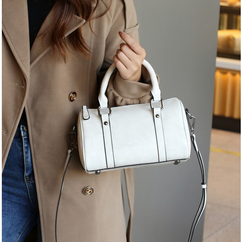 Women's Genuine Leather Handbag Oil Wax Cowhide Crossbody Bag 2024 New Trendy High-End Boston Pillow Bag - Thumbnail 2