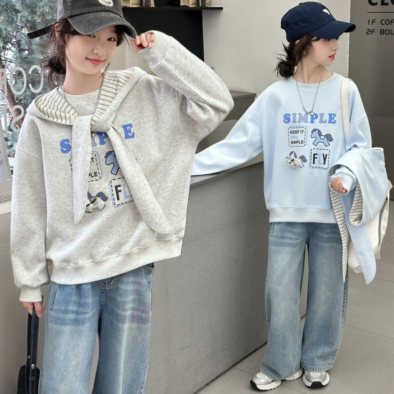 Zhili children's clothing, girls' Korean style detachable hooded sweatshirt, 2026 new style, fashionable cartoon print little horse for older children.