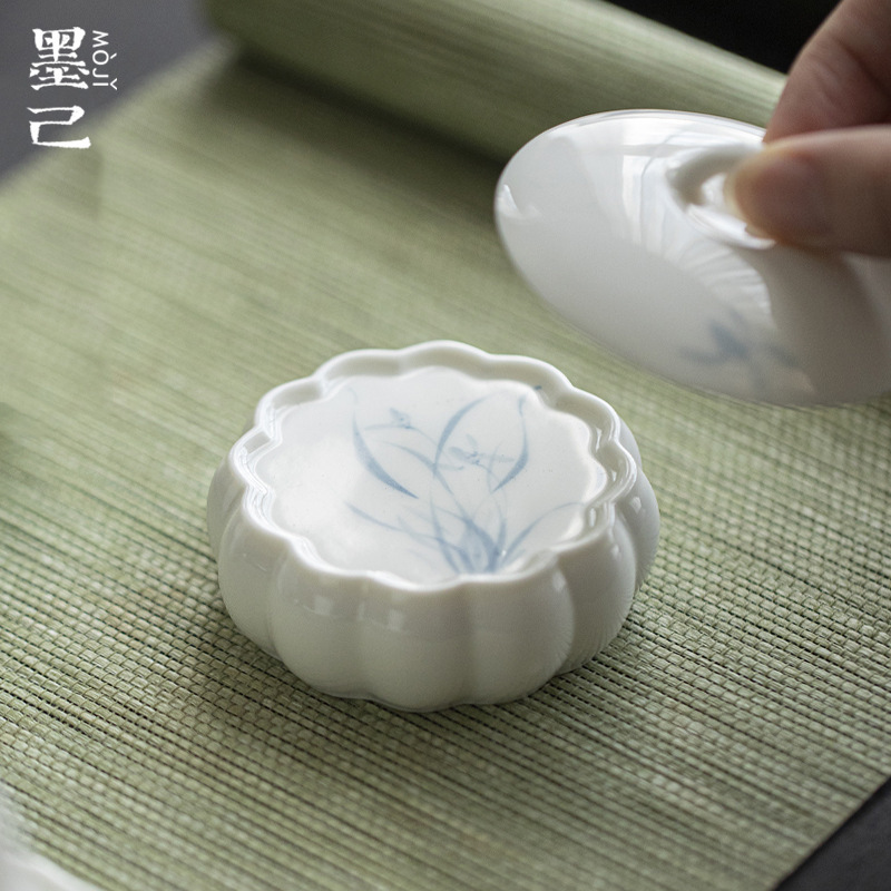 Moji Ceramic Hand-painted Orchid Flower Lid for Tea Ceremony Accessories Teapot Purple Sand Pot Lid for Lid Pot Lid Pad Moji Ceramic Hand-painted Orchid Flower Lid for Tea Ceremony Accessories Teapot Purple Sand Pot Lid for Lid Pot Lid Pad