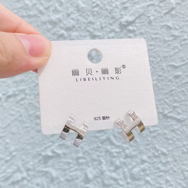 Liyin/Libeliying S925 シルバー針 C タイプイヤリングハイエンドファッション個性ニッチイヤリング女性のためのヨーロッパとアメリカの INS|undefined