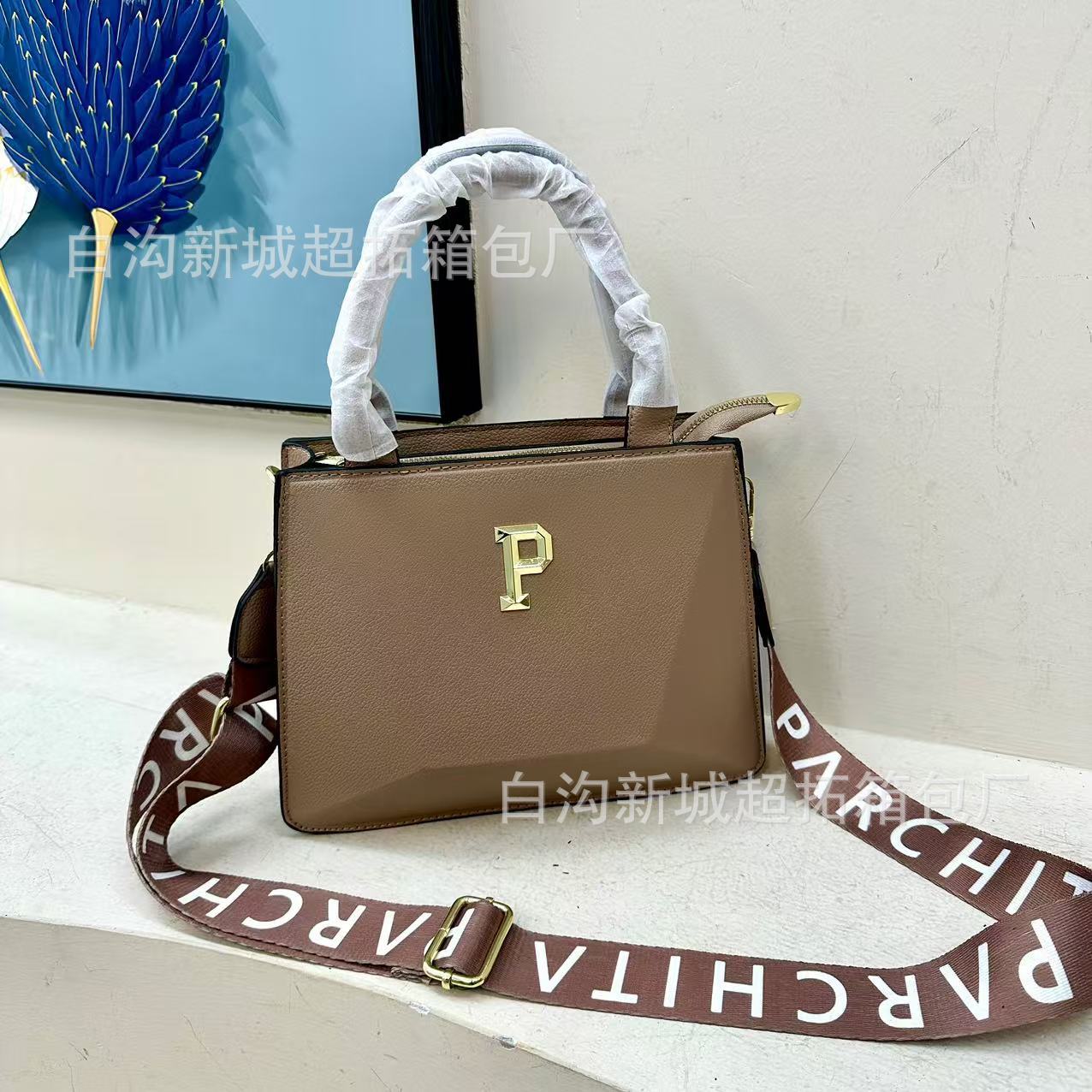 Bolsos pequeños transfronterizos para mujer, nueva moda para mujer, cadena de moda de pu, bolso de mensajero de un solo hombro, bolso de todo fósforo para celebridades de Internet, bolso de mujer