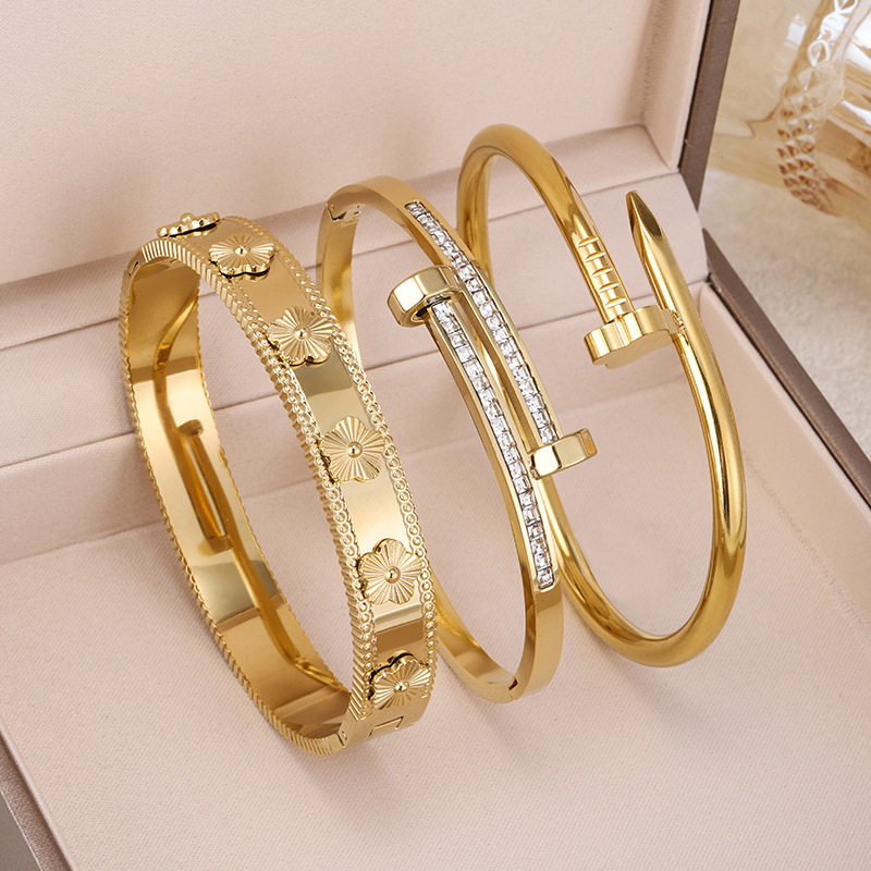 Shein Temu Tiktok Cross-Border Platform Hot Model 3-Piece Set of Stainless Steel 18K Gold-Plated Four-Leaf Clover Bracelet