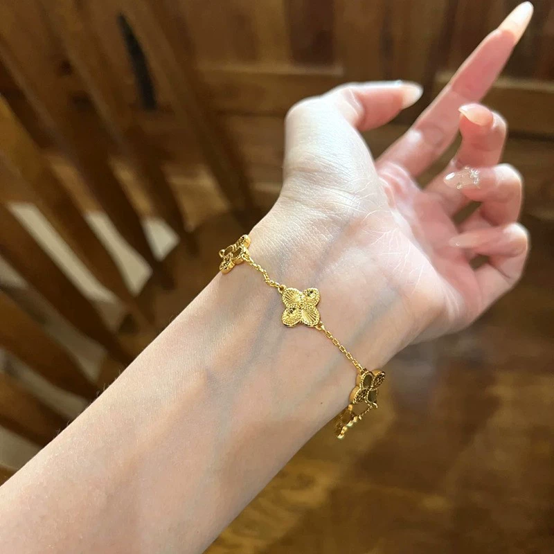 TikTok, ногтевые стразы, утончённый браслет для принцессы, украшения, аксессуар, четырёхлистный клевер, стиль лёгкая роскошь