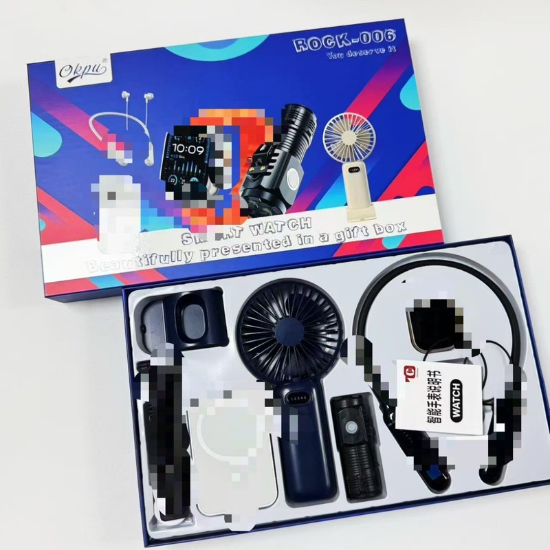 クロスボーダー新 OKPUR0CK006 スマートウォッチセット 5in1ULTRA 3 ファン懐中電灯パワーバンク|undefined