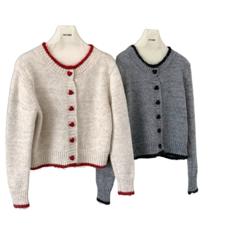 Fashionable universal sweater for leisure