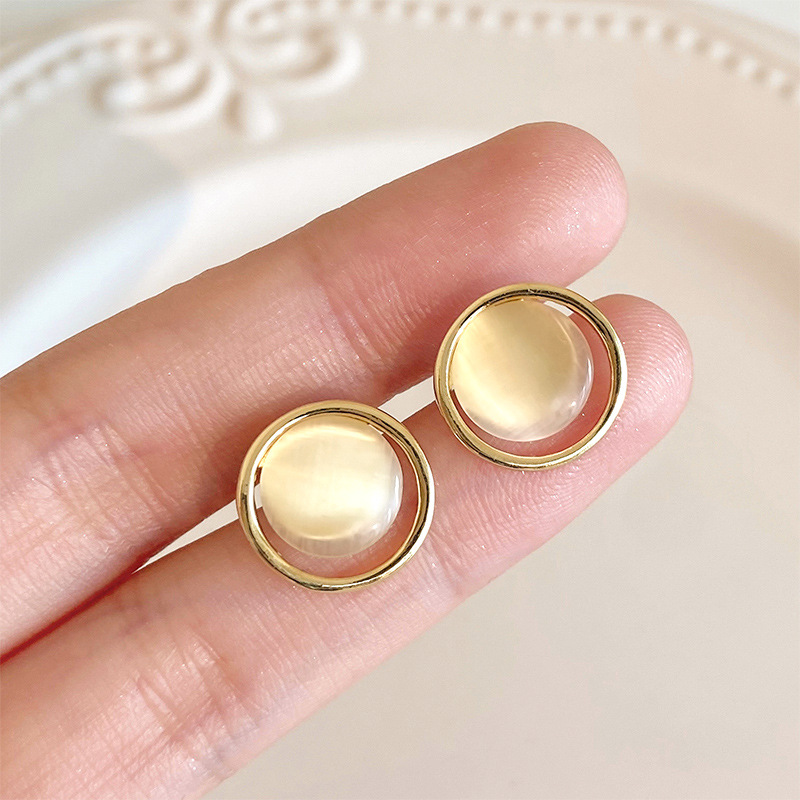 1 Pair Quantity 1 Pair Glam Lady Korean Style Geometric Flower Plating Alloy Ear Studs