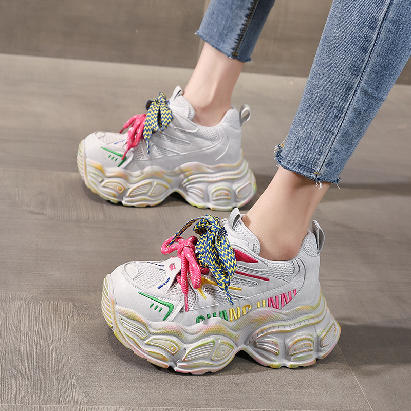 Giày sneaker nữ đế dày tăng chiều cao phong cách dad shoes — xanh lá cây