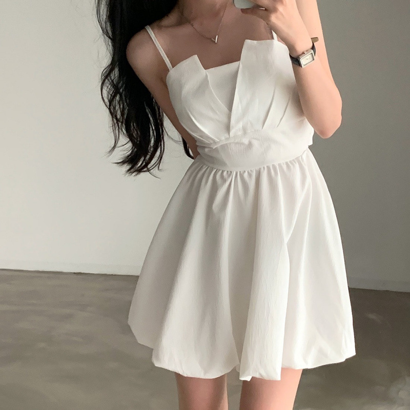 Korean Chic Summer French-Style Bow-Tie Ruched Petite Floral Strap Dress Korean French Style Korean Chic Summer French-Style Bow-Tie Ruched Petite Floral Strap Dress Korean French Style