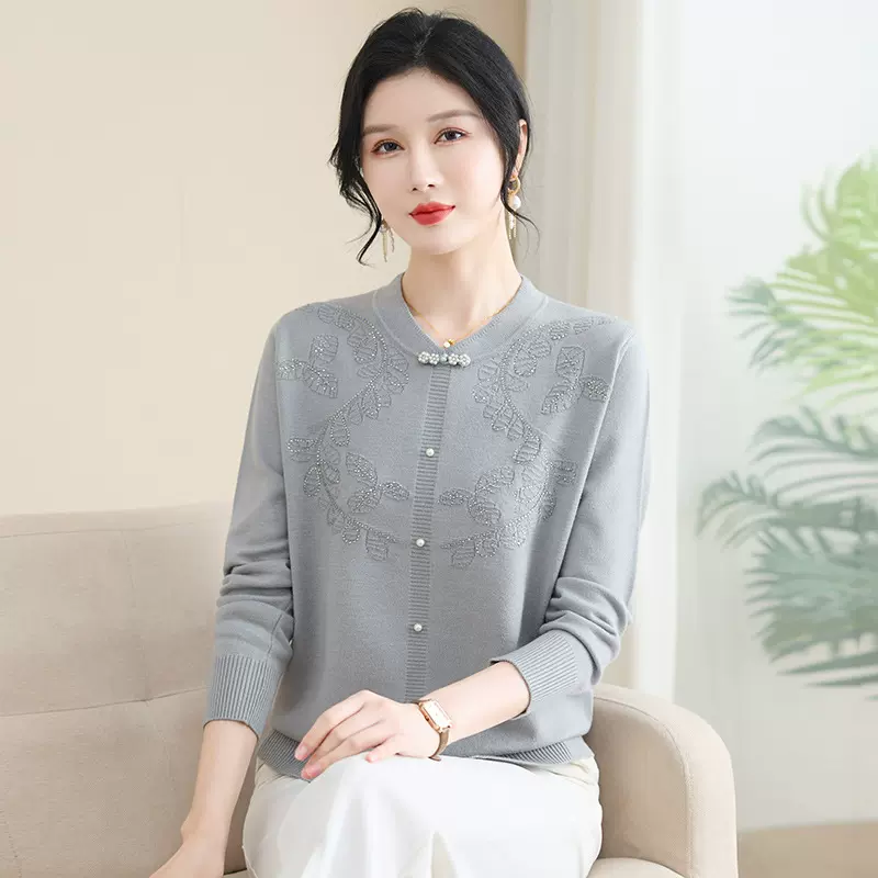 妈妈春装新款毛衣洋气新中式针织上衣中老年女秋装长袖宽松打底衫