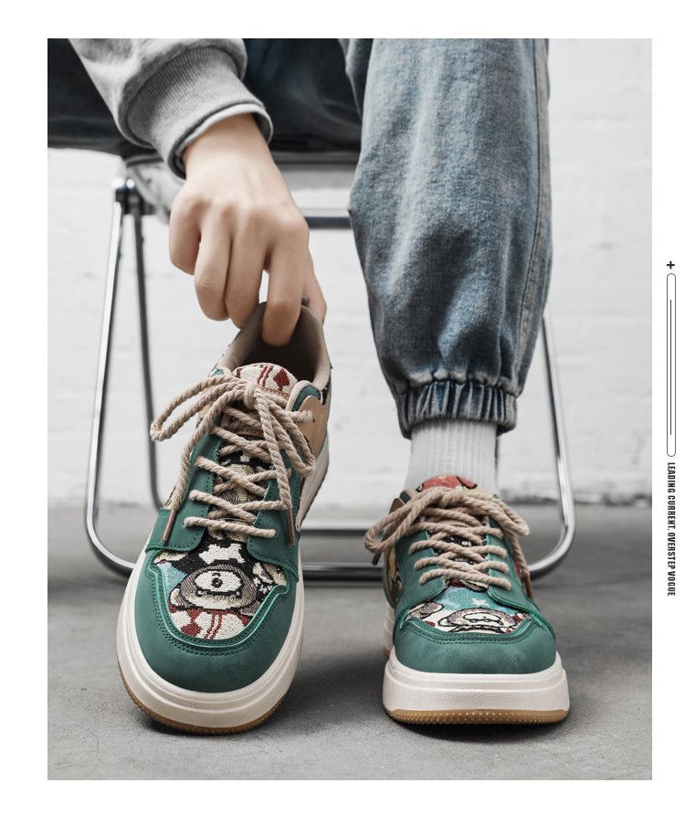 Chaussures de sport pour hommes, petites chaussures respirantes, décontractées, polyvalentes, semelle épaisse, antidérapantes, à la mode, pour étudiants, nouvelle collection été 2023_voghion.com