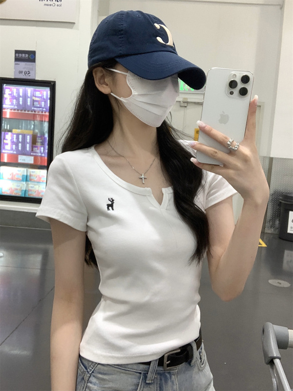 半开领百搭刺绣设计感短袖T恤女夏季2025新款休闲显瘦套头上衣ins|undefined