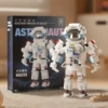 Astronaut, 620 pieces