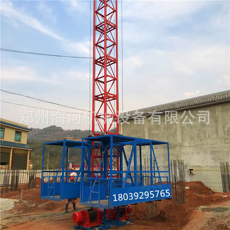 供应24米高建筑施工货梯 学校建筑楼房提料升降机 单柱双笼升降机
