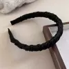 Чёрный (атлас)