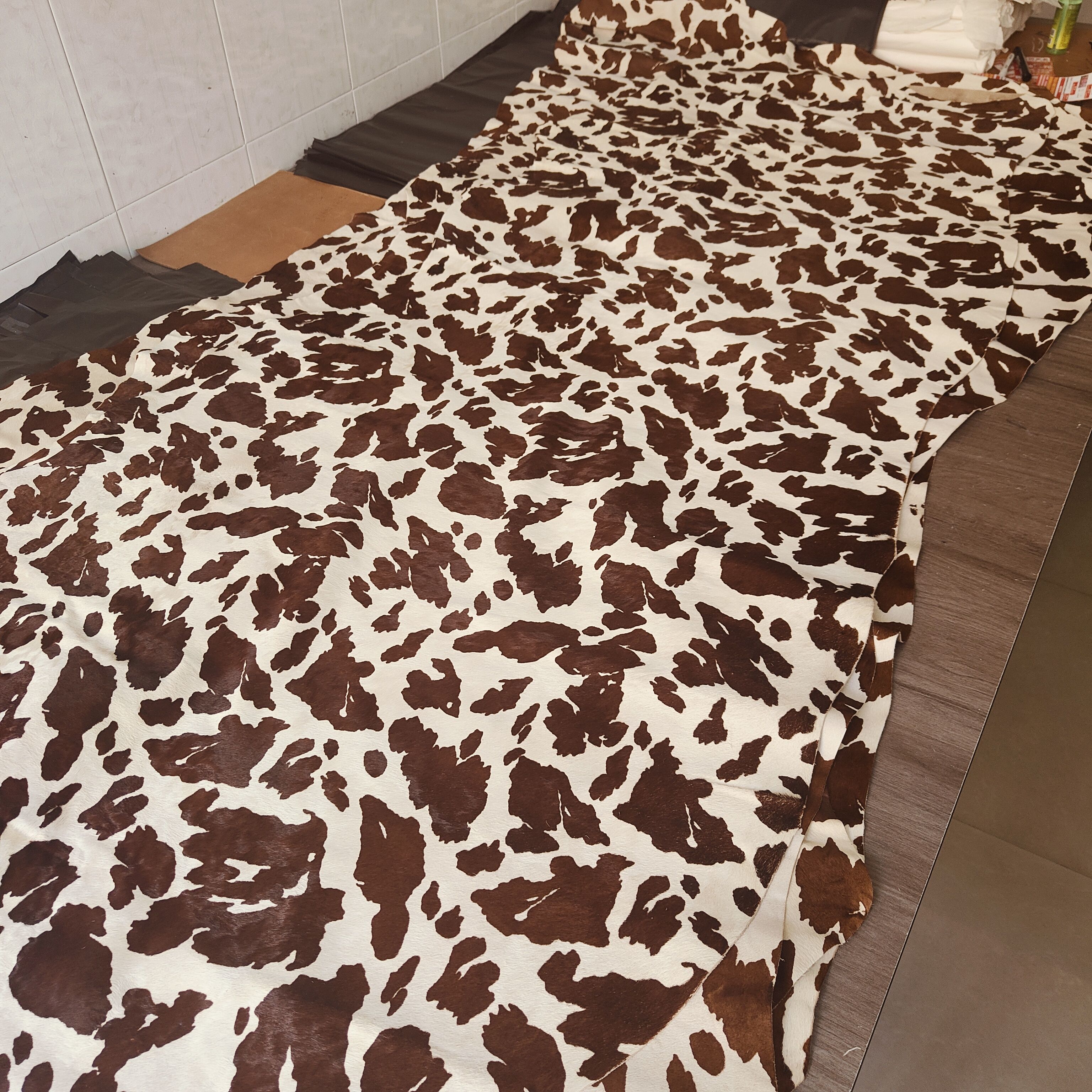 头层黑白色马毛皮料 白咖色奶牛马毛 毛一体 手工diy鞋包面料