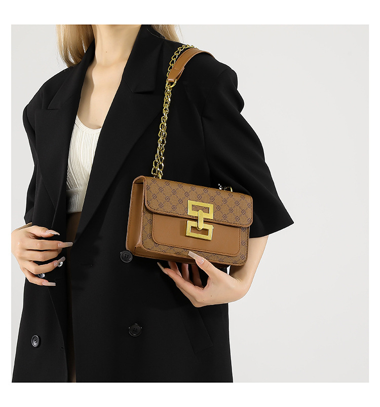 High-end texture, retro single-shoulder women's 2024 autumn new trendy and versatile chain crossbody small square bag undefined