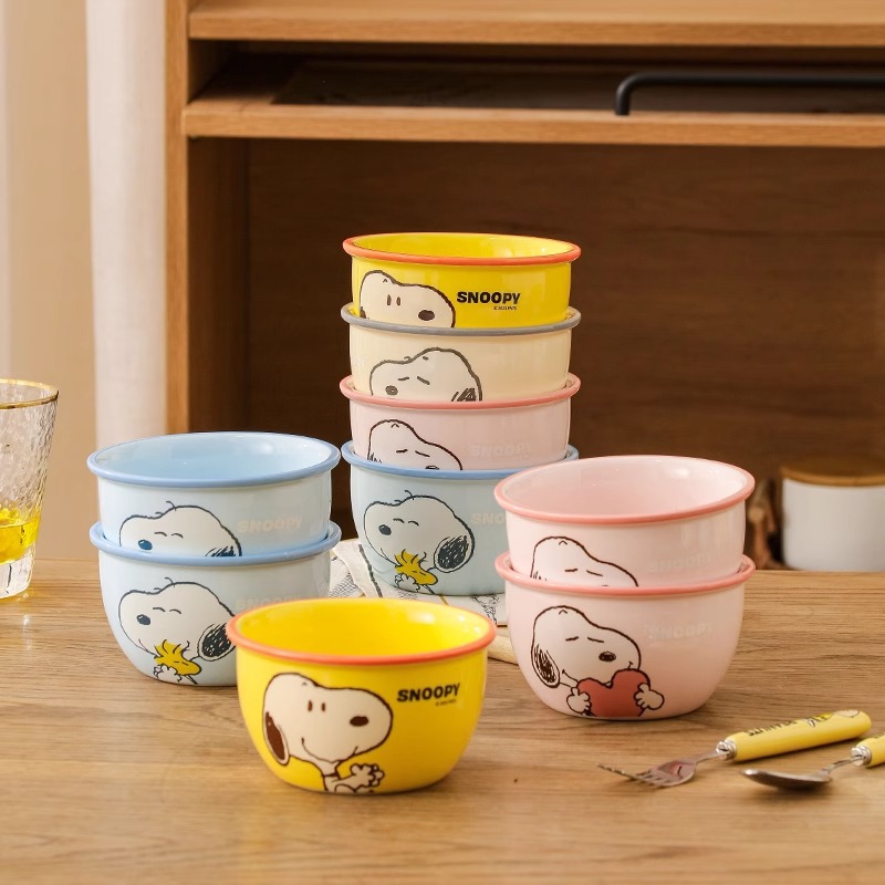 Snoopy Ceramic Rice Bowl Inicio Dibujos animados Cuenco Juego de alto valor Caja de regalo Vajilla Regalo