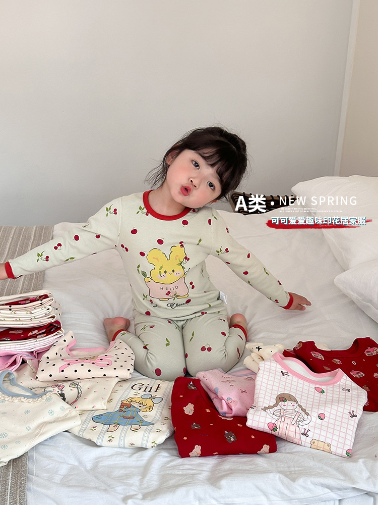 Pijamas de niñas de otoño de algodón de manga larga para niños nuevos tipos de algodón para niñas vestidos de casa de otoño