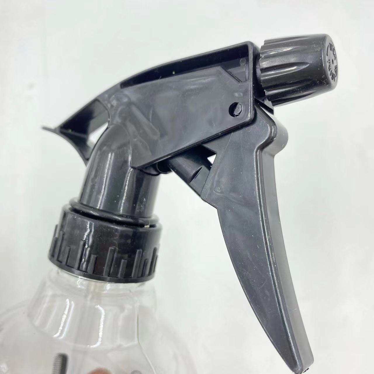 Peluquería agua pulverizada tijeras pequeñas regadera peluquería regadera puede pulverizar maquillaje transparente prensa suministro de fábrica al por mayor