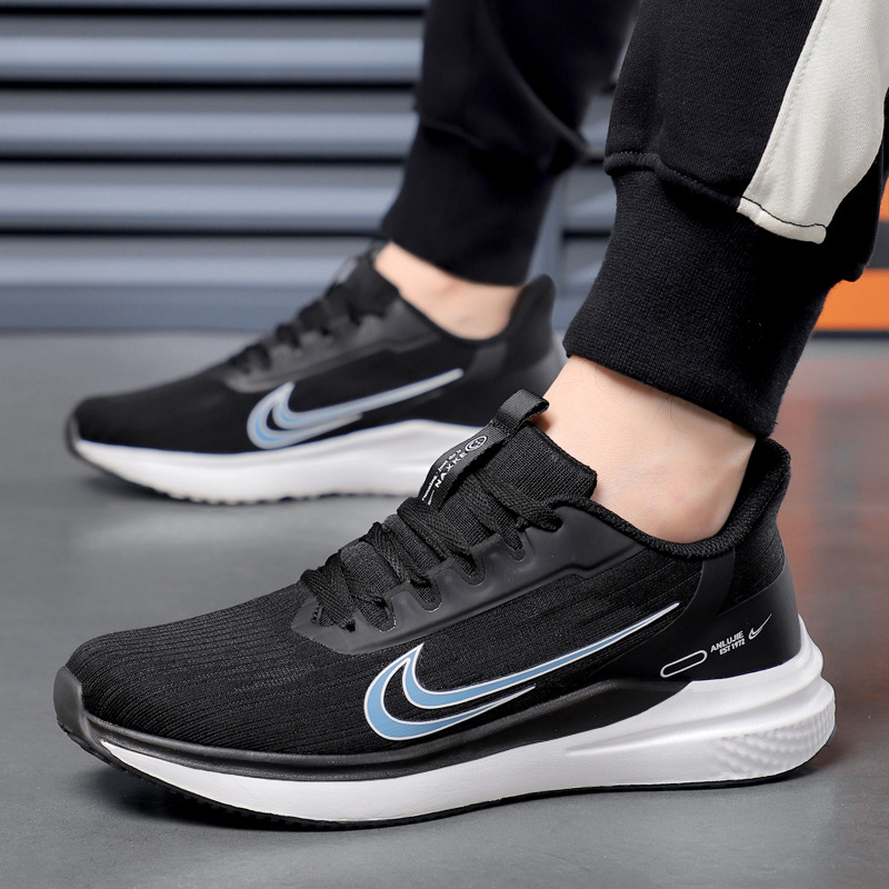 Fashionable casual breathable lightweight comfortable sneakers