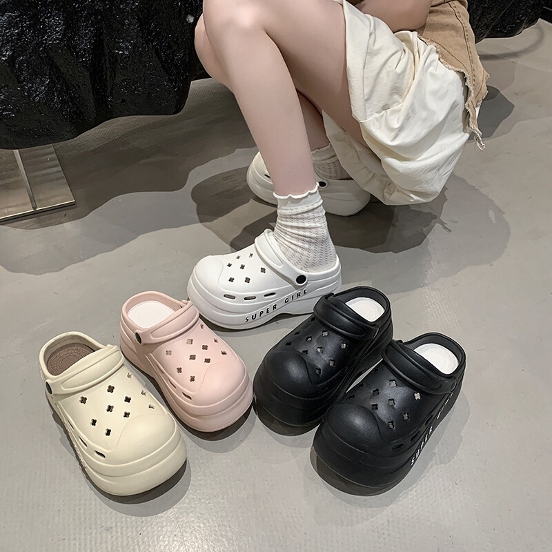 2025 New Model Thick-Soled Outdoor Women's Clogs with Eva Cushioning, Closed-Toe Sandals, Height-Increasing, Non-Slip, Beach, Black