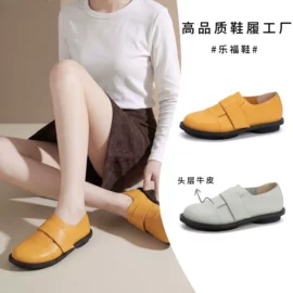 女式休闲单鞋;女式皮靴;平底拖鞋