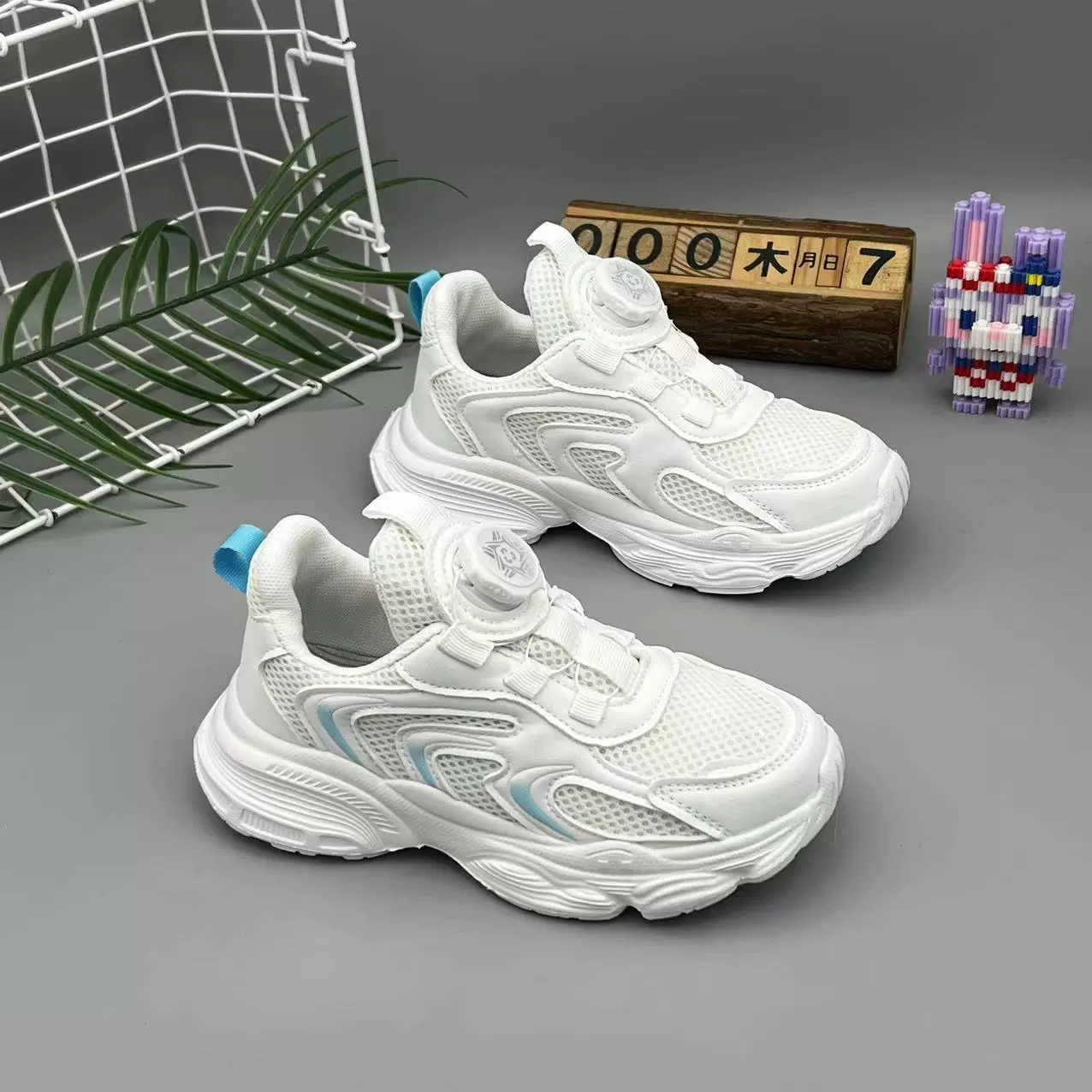 Summer children's white shoes for boys, white footwear, breathable sports shoes
