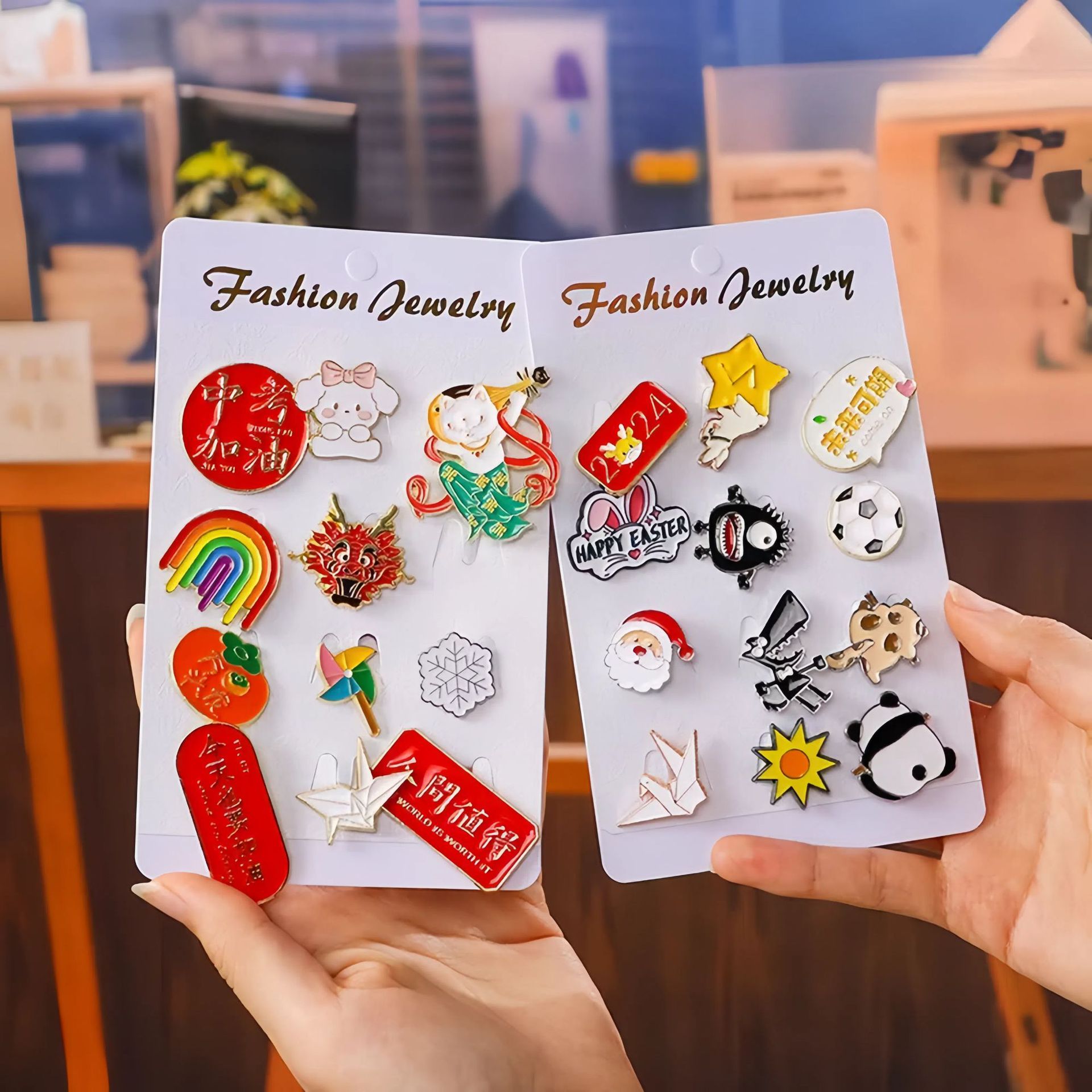 Japanese cute cartoon brooch
