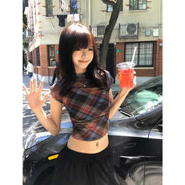 甜酷辣妹格子纹正肩短袖t恤女夏季美式复古修身小众别致短款上衣