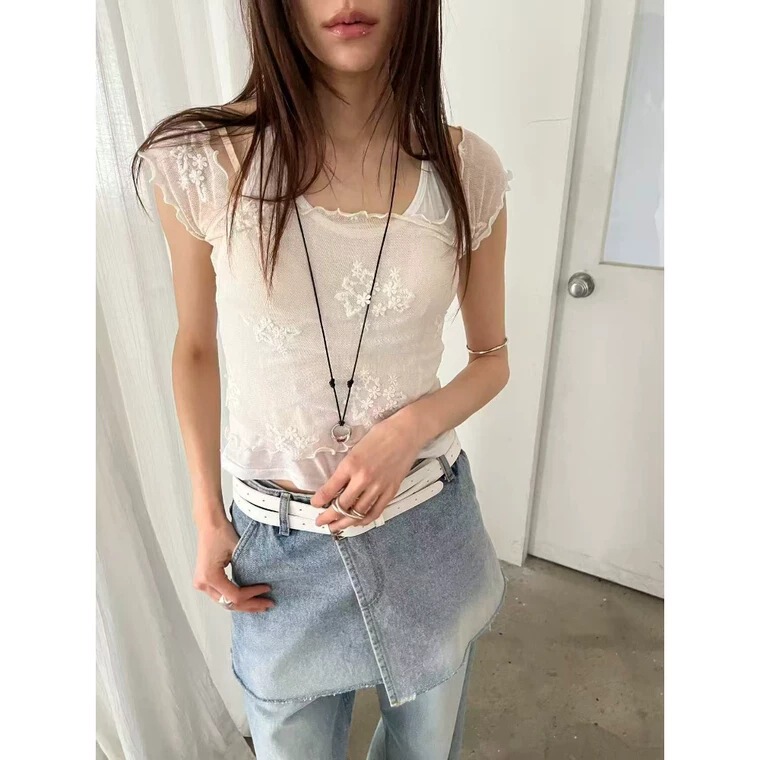 Now Available: Korean Designer Novus Three-Dimensional Floral Halter Neck Two-Piece Set, Korean-Style Women's Clothing with Ruffled Lace T-Shirt