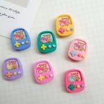 Игровая приставка, тетрис, кремовый чехол для телефона, резинка для волос, магнит на холодильник, заколка для волос с аксессуарами, «сделай сам»