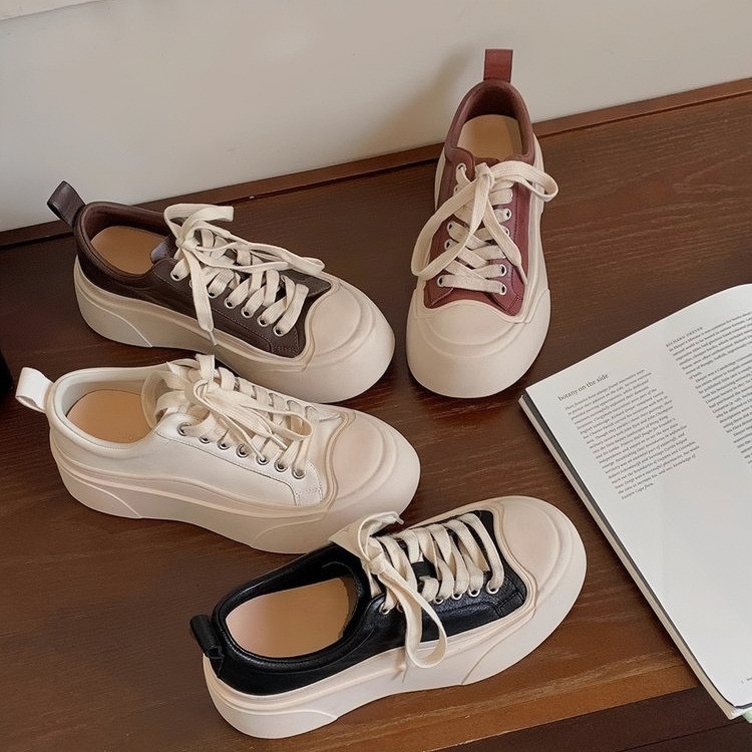 Versión de cuero de vaca ~ Grape Madre con el mismo estilo de zapatos de skate casuales de cabeza redonda para aumentar la altura de la base para hacer viejos zapatos blancos para mujeres