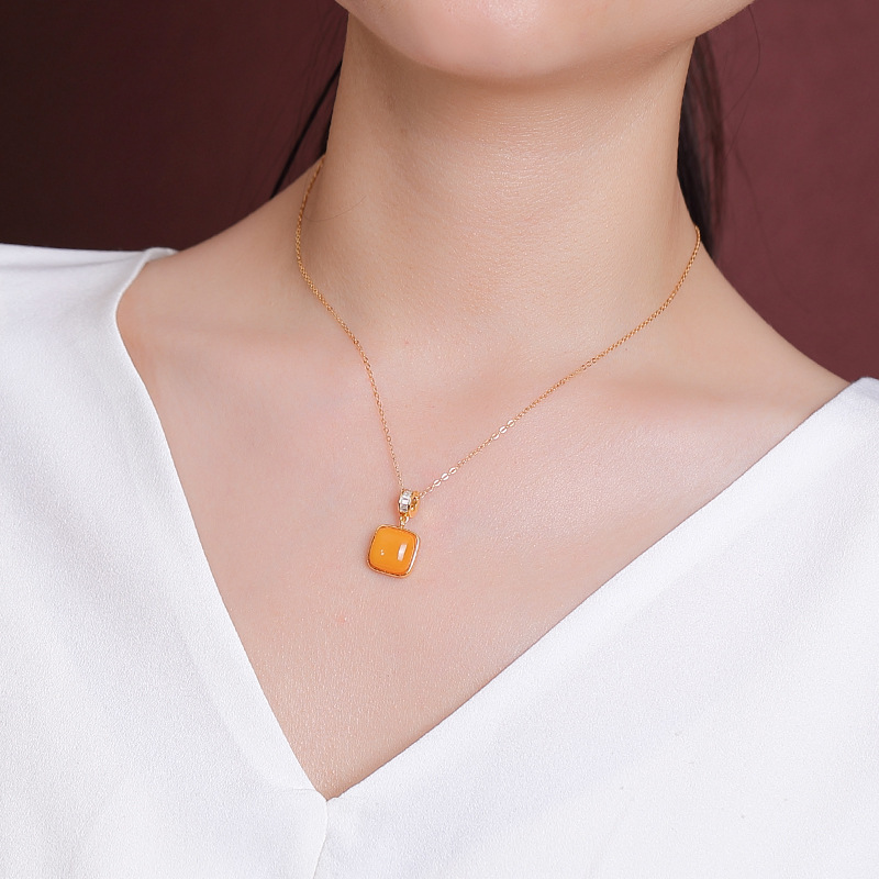 Mặt dây chuyền bạc S925 mạ vàng hình vuông sáp ong phong cách hình học đơn giản — Kiểu bạc (không có dây chuyền)