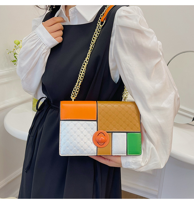 Piccola borsa a tracolla quadrata con catena borsa elegante_voghion.com