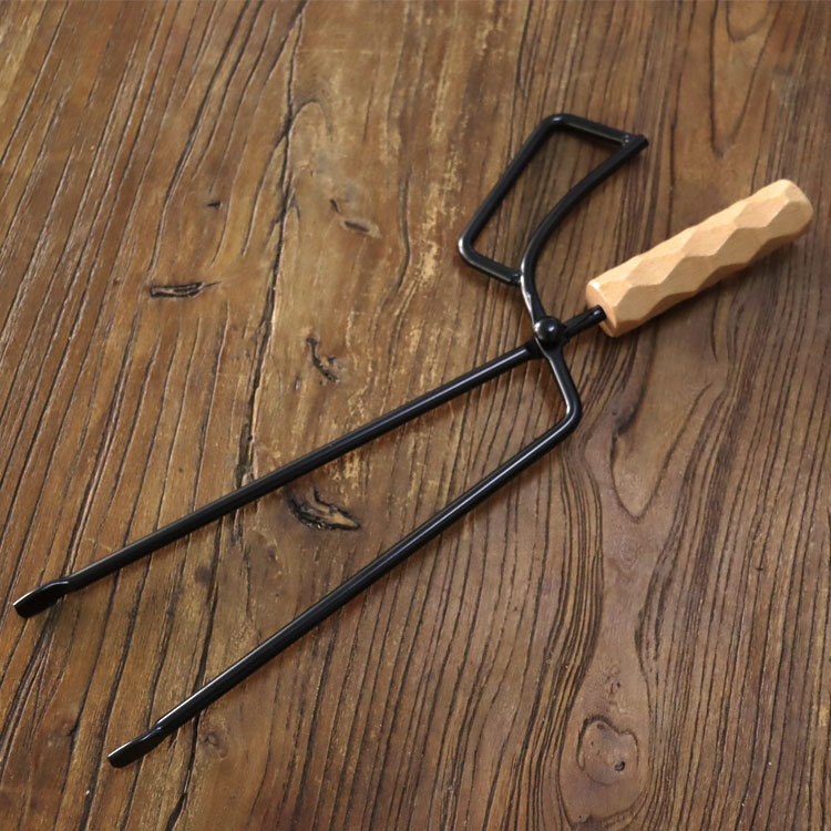Clip de carbón de camping transfronterizo suministros al aire libre anti-escaldado mango de madera alargado carbono nuevo resorte pinzas de clip de carbono