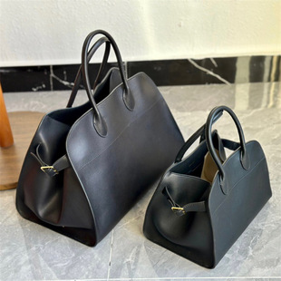 �ذ����]�OԪţƤT*R�������R��Ƥ���ذ�Ů�����Margau15ͨ�ڰ�