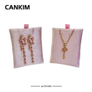 ���l��ɫ�z�q����ռ{����չʾ�����ߙn�Ʒ���bС�����錚����
