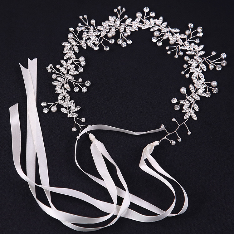 Europäisch-amerikanische weiße Blumenkränze, Haarbänder, Girlanden, Haarschmuck, Perlenschleier für Braut und Braut_voghion.com