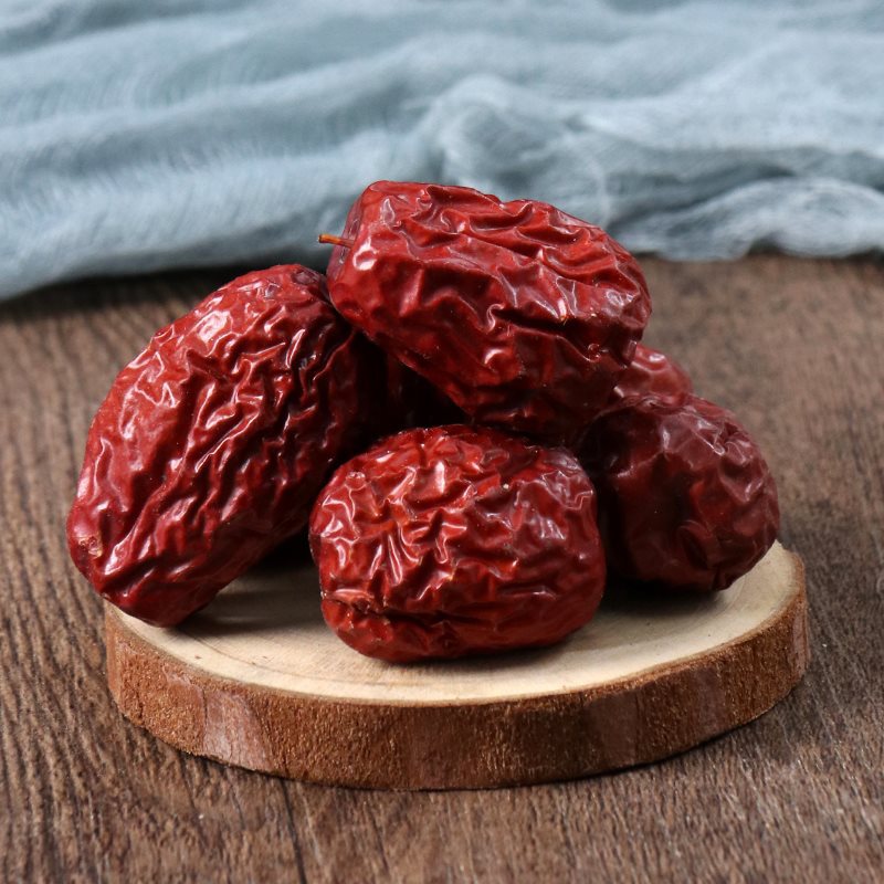 Dried Jujube Dates Da Zao Large Xinjiang Whole Fruit 500g for Tea Soup and Snacking quality and texture