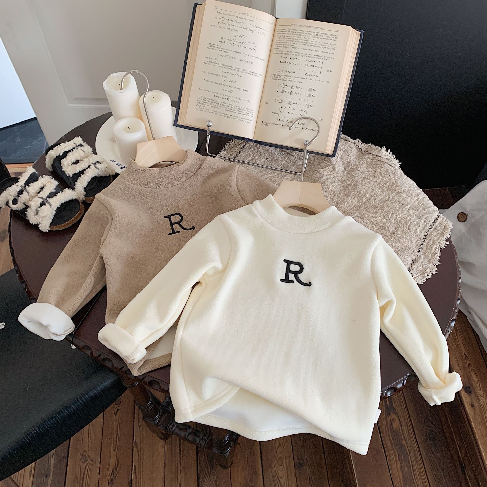 2023 Bangcheng Winter Korean Edition Men's Small and Medium School Children's Embroidered Letter Plush Bottom Fashion_voghion.com