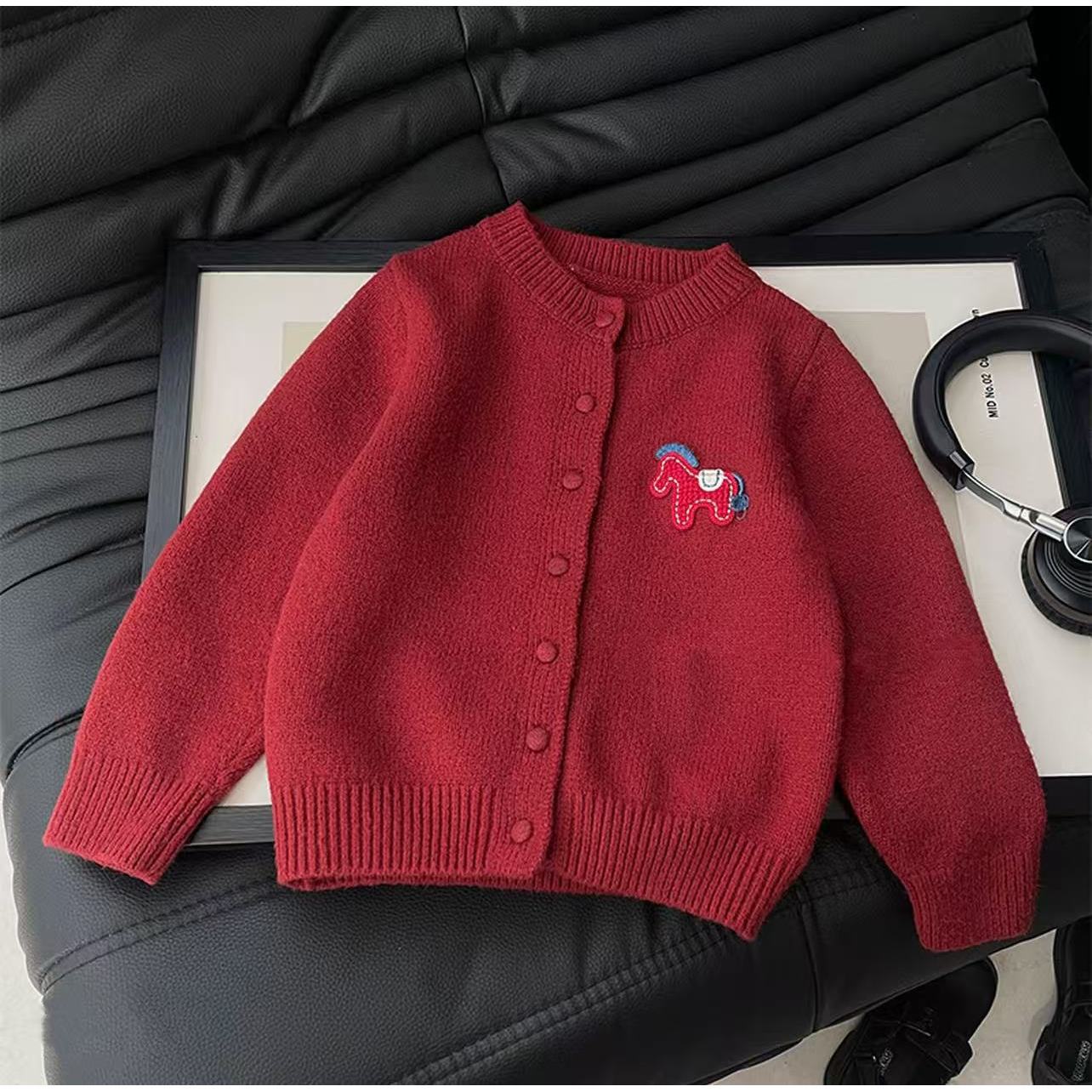 Children's demi-season knitted red sweater