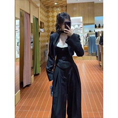 春夏季一整套新品感短款黑色西装外套抹胸上衣休闲阔腿裤套装裤子