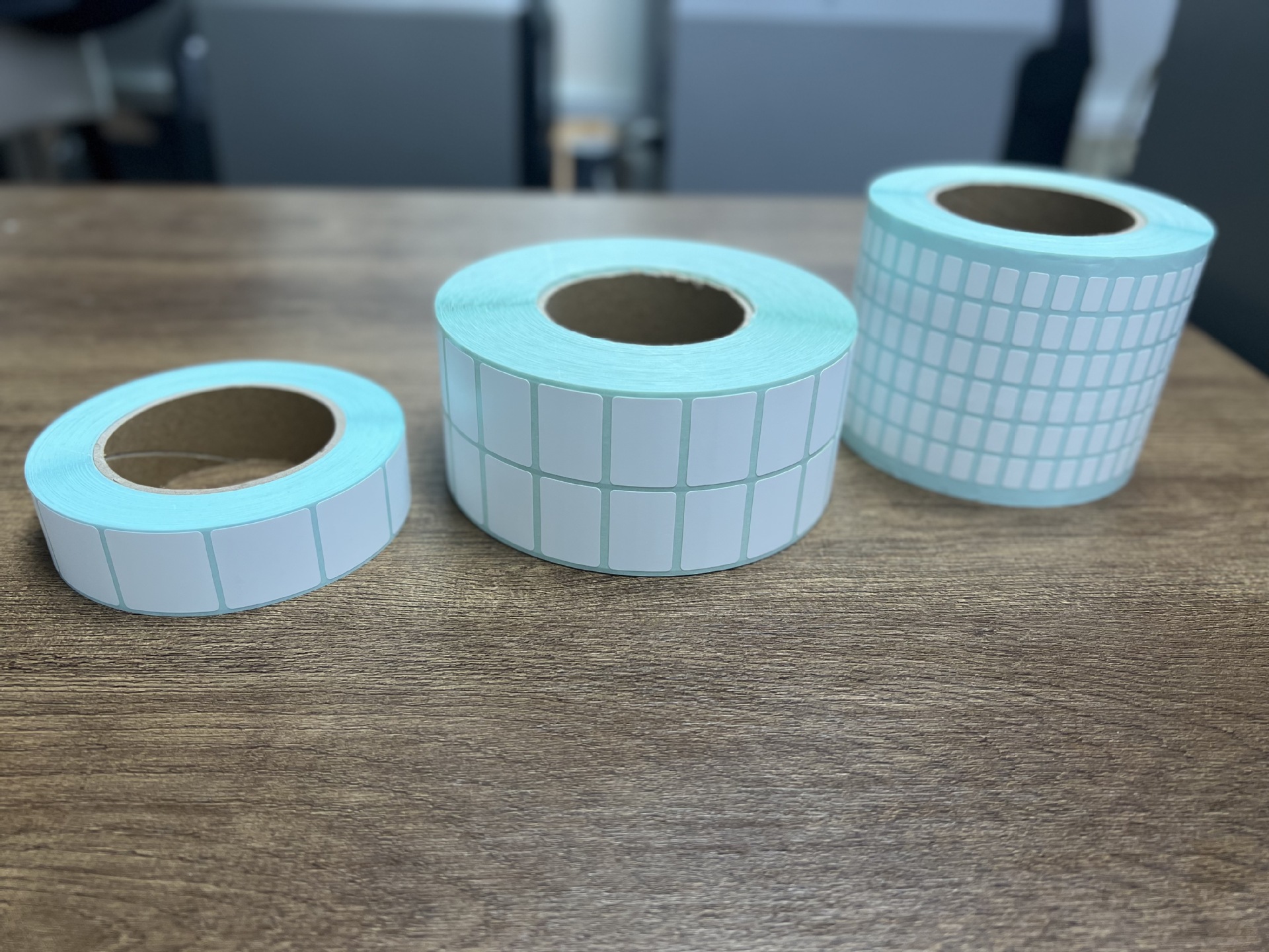 上海LINTEC YUPO 80(UV)F PA-t1-8K 103*77单排R21拼标签厂条码设