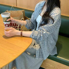 蓝色格纹防晒衬衫女夏季2025韩系宽松休闲衬衣慵懒风百搭上衣外套