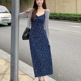 气质温柔森系显瘦碎花吊带连衣裙女系带长裙＋长袖短款开衫两件套