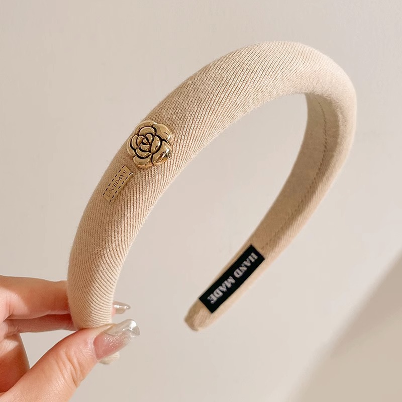 Otoño e Invierno Internet celebridad nueva diadema marrón femenino alto cráneo superior horquilla pelo de ala ancha pelo paquete presionando headwear lavado de cara diadema al por mayor