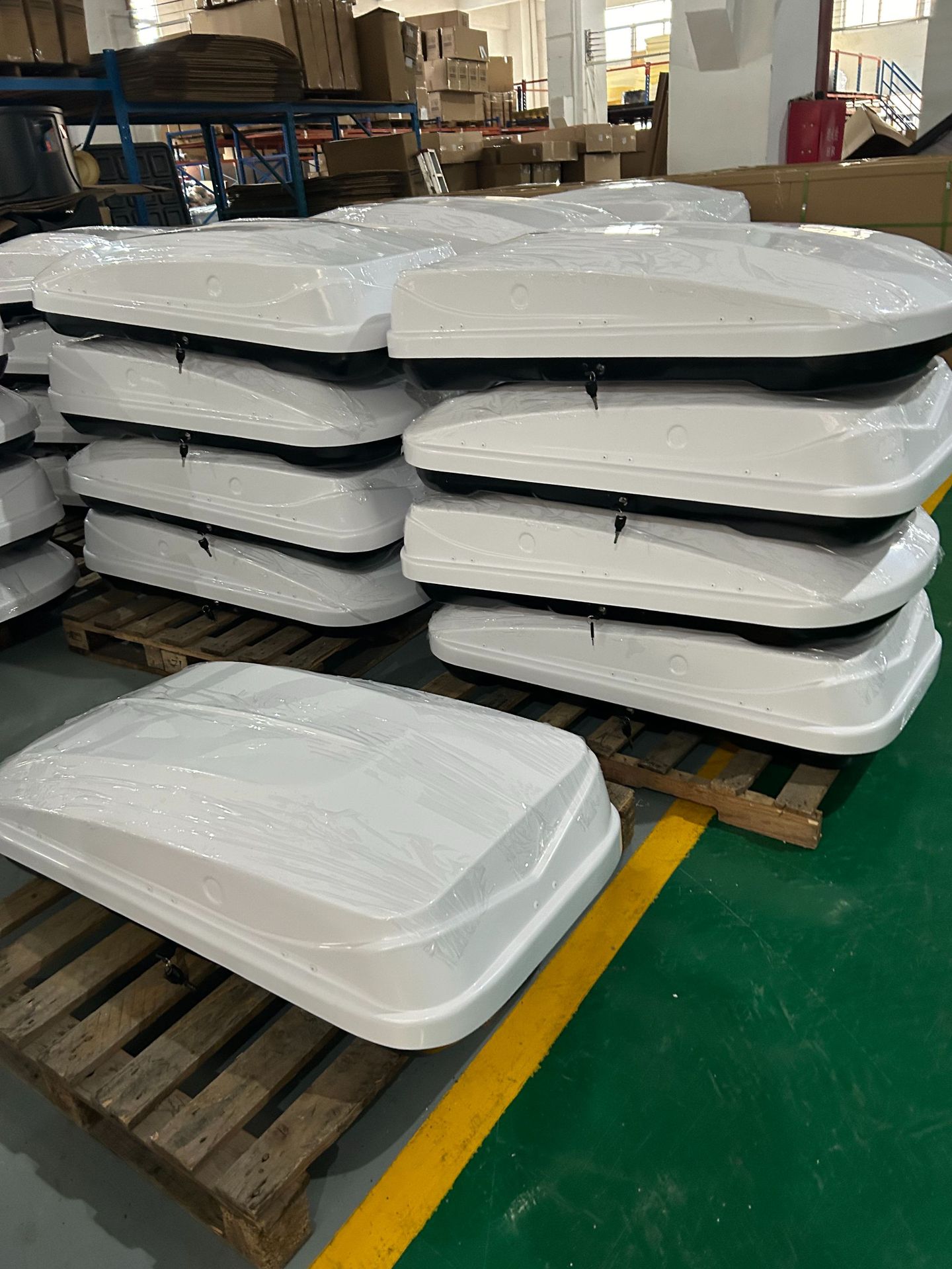 Universal Car Roof Box, Ultra-Thin Large-Capacity Luggage Box for Cars, Sedans, Suvs, and Off-Road Vehicles