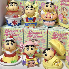 クレヨンしんちゃんお菓子時間ブラインドボックス周辺のぬいぐるみのテーブルの置物