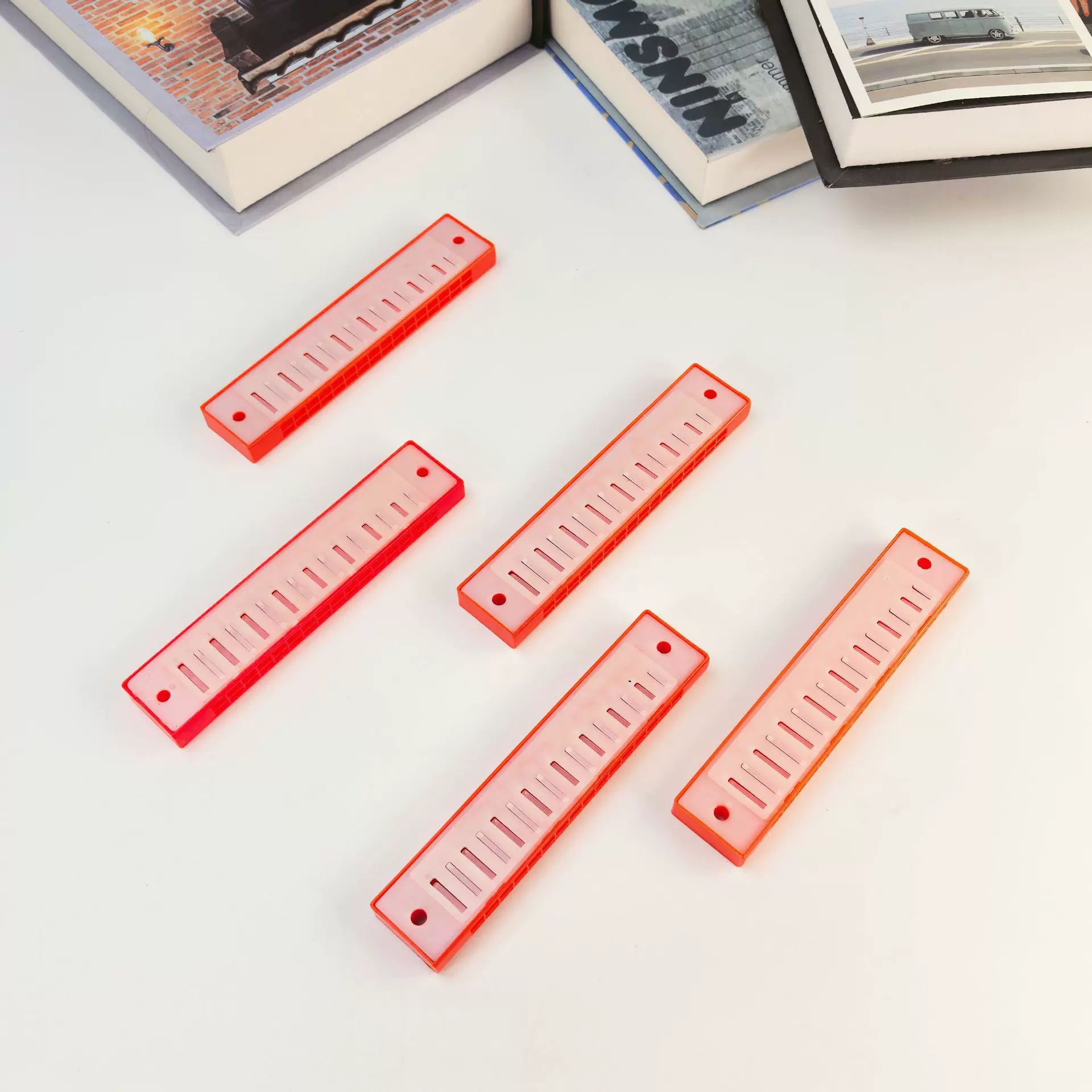 口琴16孔初学者入门小学生塑料琴心16孔音乐教具儿童出走乐器批发